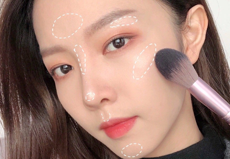 南寧化妝學(xué)校：學(xué)會(huì)修容高光，進(jìn)階臉 ??? 