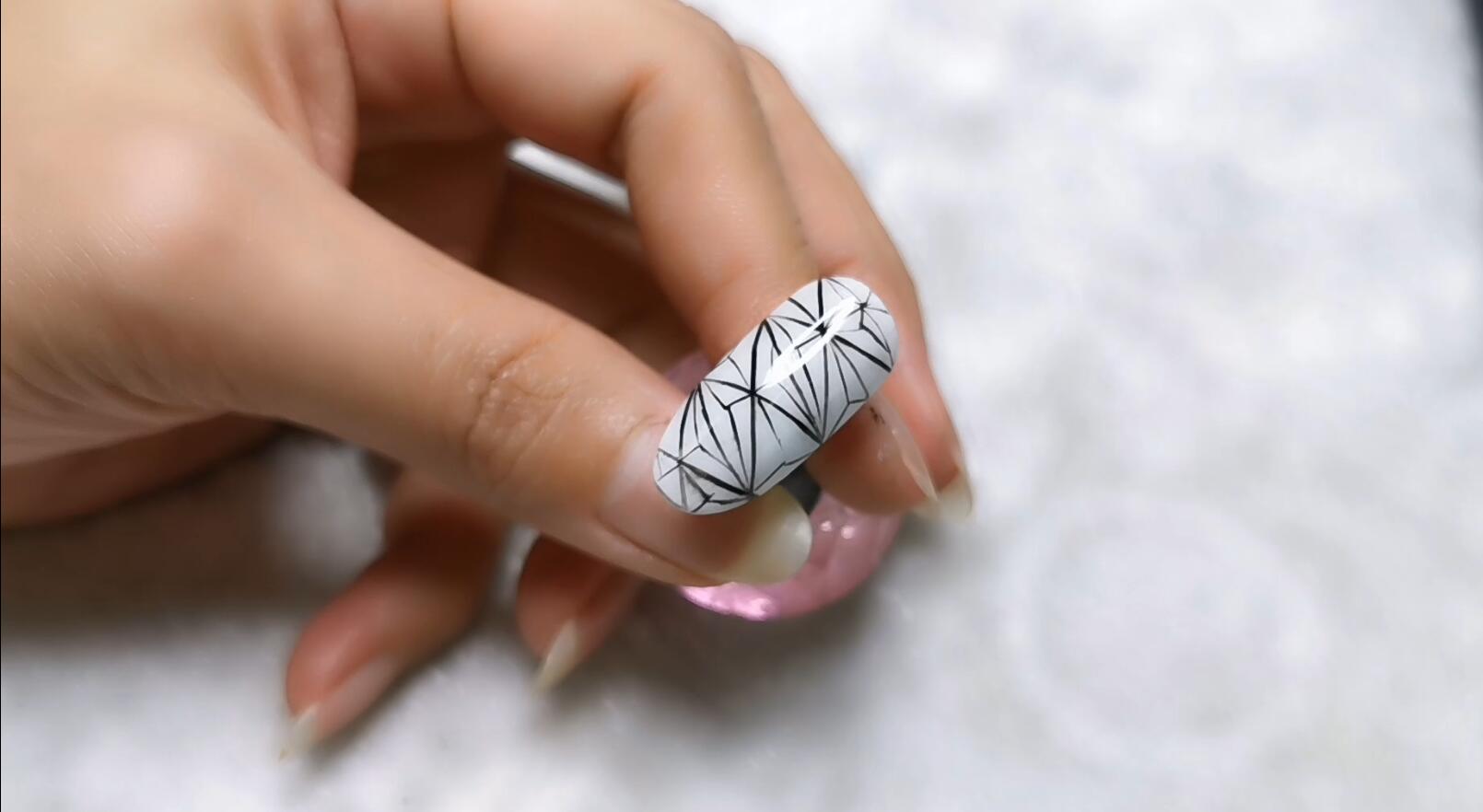 1586751263240896.jpg 20200227線條款式美甲.jpg