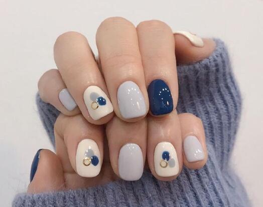 廣西正規(guī)美甲培訓：溫柔冬日美甲推薦