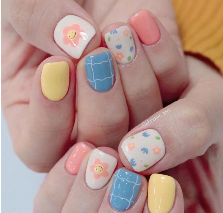 南寧美甲學校排行：韓系少女氣息美甲