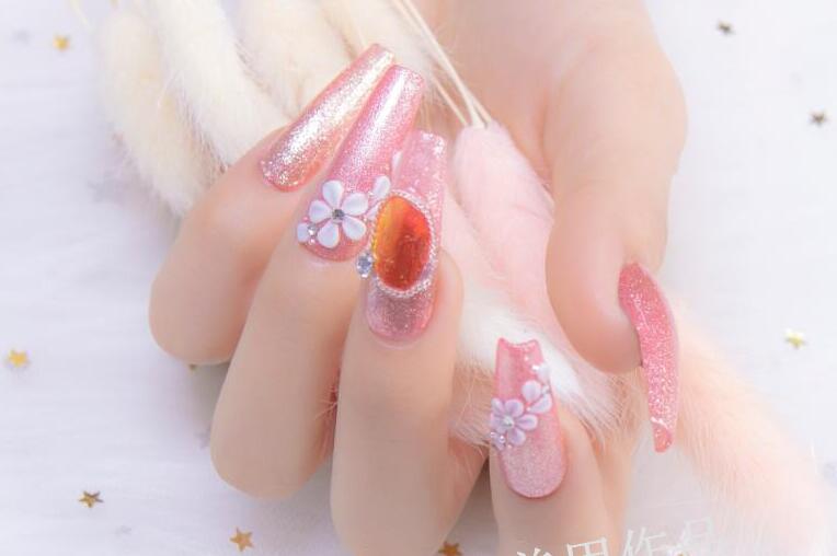 南寧專業(yè)美甲培訓中心：怎么才算是好的美甲