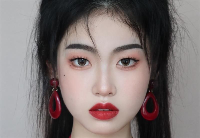 國風少女眼妝怎么畫？快來南寧專業(yè)化妝學?？纯?>
								
								<span id=