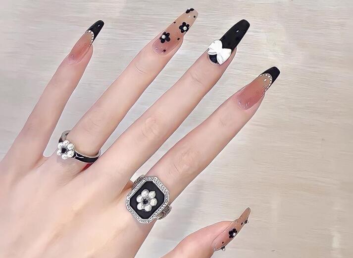 好看的延長(zhǎng)甲款式，和南寧網(wǎng)紅美甲培訓(xùn)學(xué)