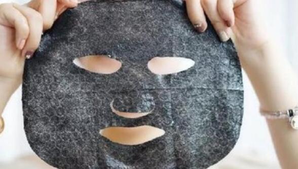 南寧美容護(hù)膚：如何在空調(diào)房快速補(bǔ)水？