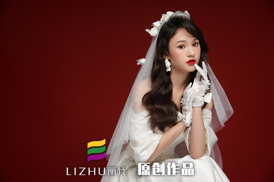 三角形臉型新娘妝怎么畫？南寧彩妝培訓告訴你
