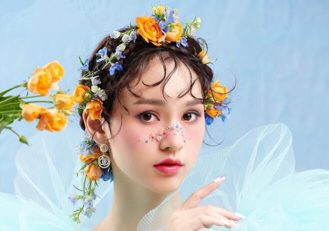 田園風(fēng)新娘有哪些特點？廣西教新娘妝的學(xué)校分享給你