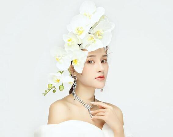 鮮花在彩妝中的重要性 ，南寧化妝培訓分享