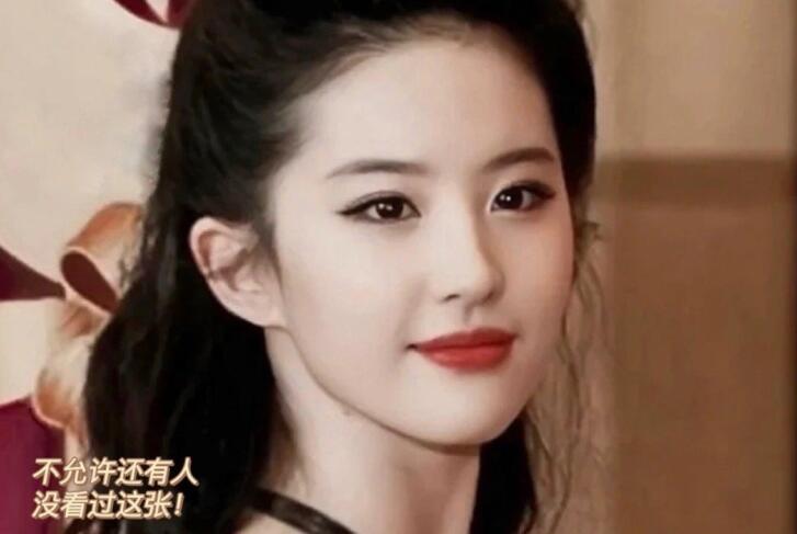 清冷煙熏眼妝教程，?南寧學(xué)彩妝分享