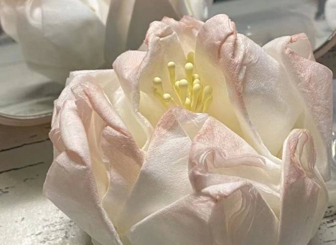玫瑰花折紙教程，南寧花藝師培訓(xùn)學(xué)校分享