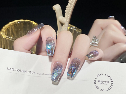 法式貓眼美甲，南寧美甲學(xué)校排行推薦