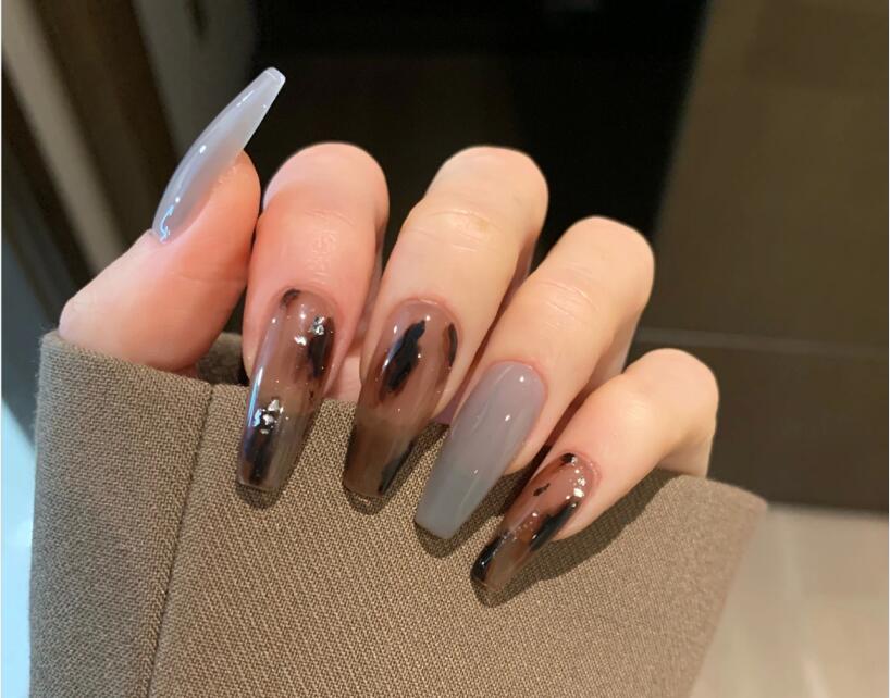 溫柔顯氣質(zhì)美甲，南寧培訓美甲機構分享