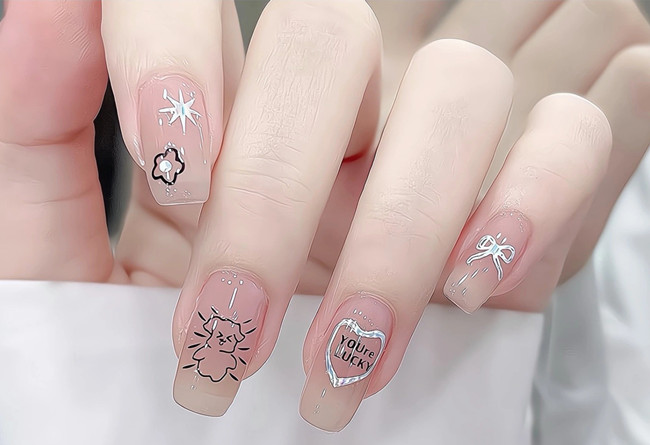 秋冬顯白裸色美甲，南寧美甲店推薦