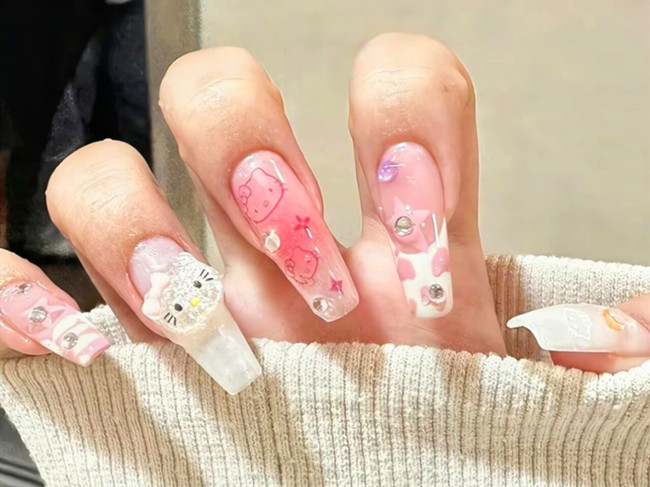 凱蒂貓美甲，南寧美甲款式造型學(xué)校分享