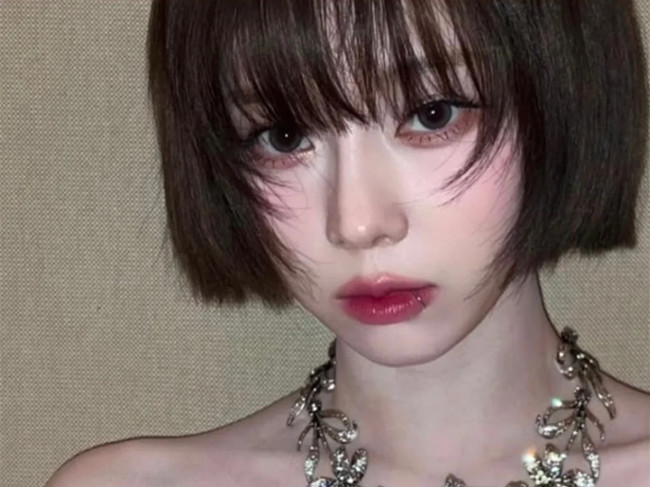 金玟庭眼妝教程，從零開(kāi)始學(xué)化妝南寧