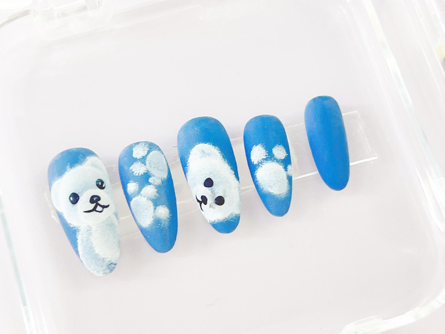 毛絨搓搓熊卡通美甲，南寧美甲進修深造作品